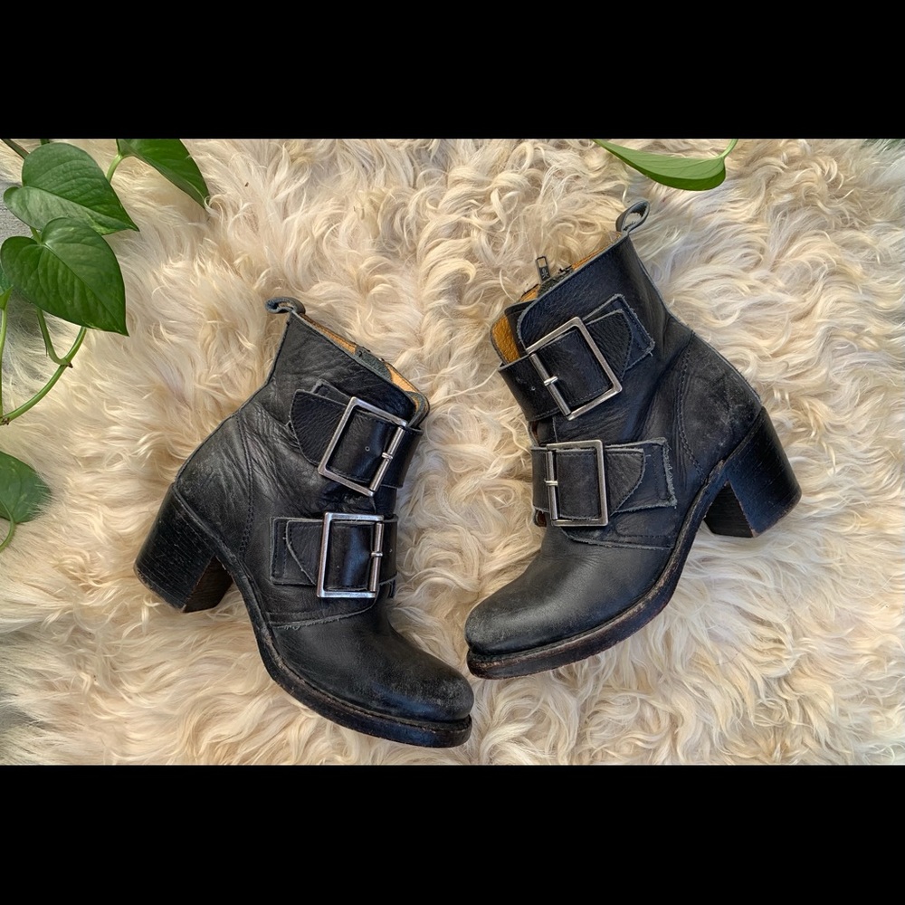 Frye Black Leather Buckle Boot Size 6 - Picture 2 of 9